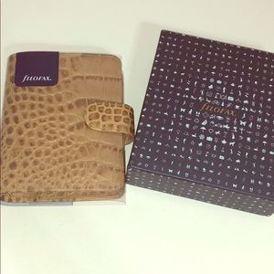 Filofax pocket croc fawn